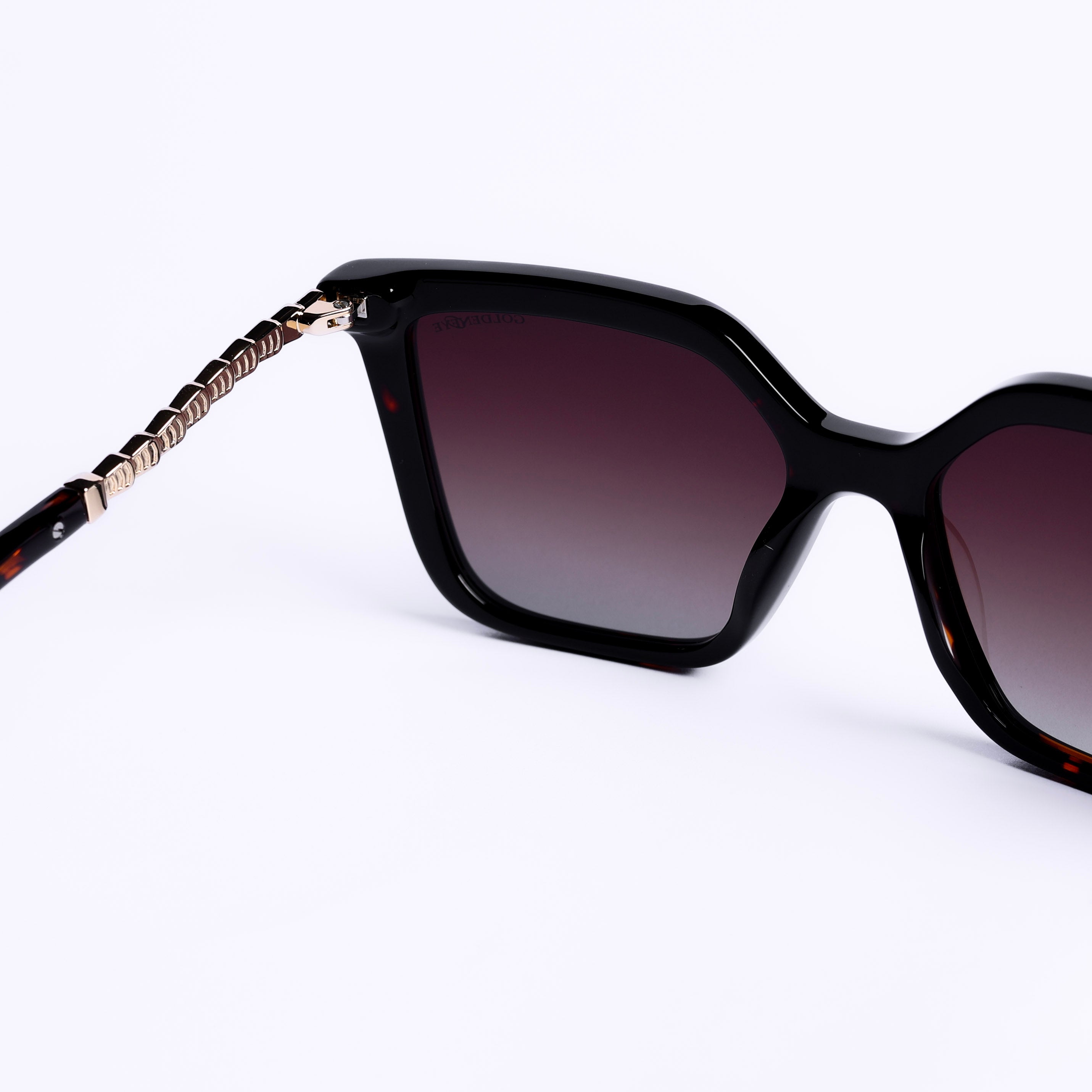 نظارات شمسية سداسي أسود