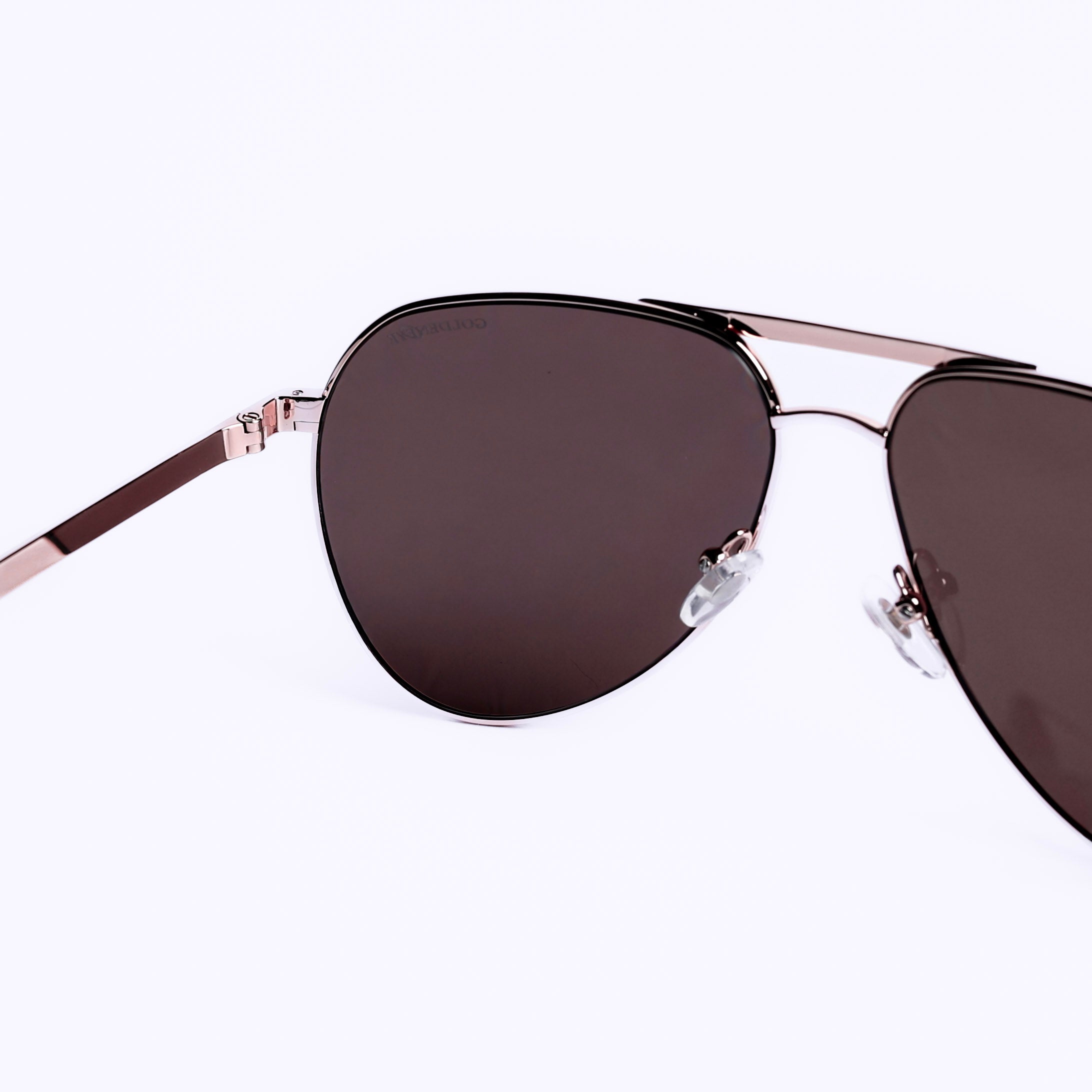 نظارات شمسية أفيتور ذهبي