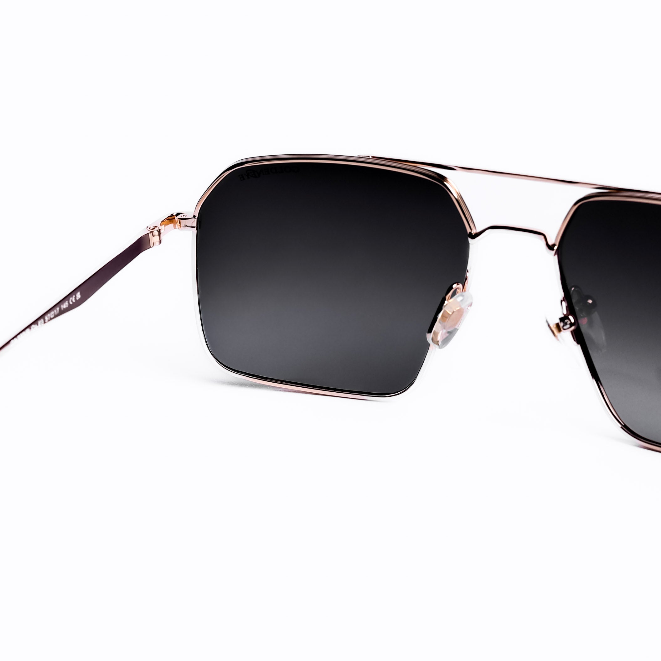 نظارات شمسية مربع ذهبي