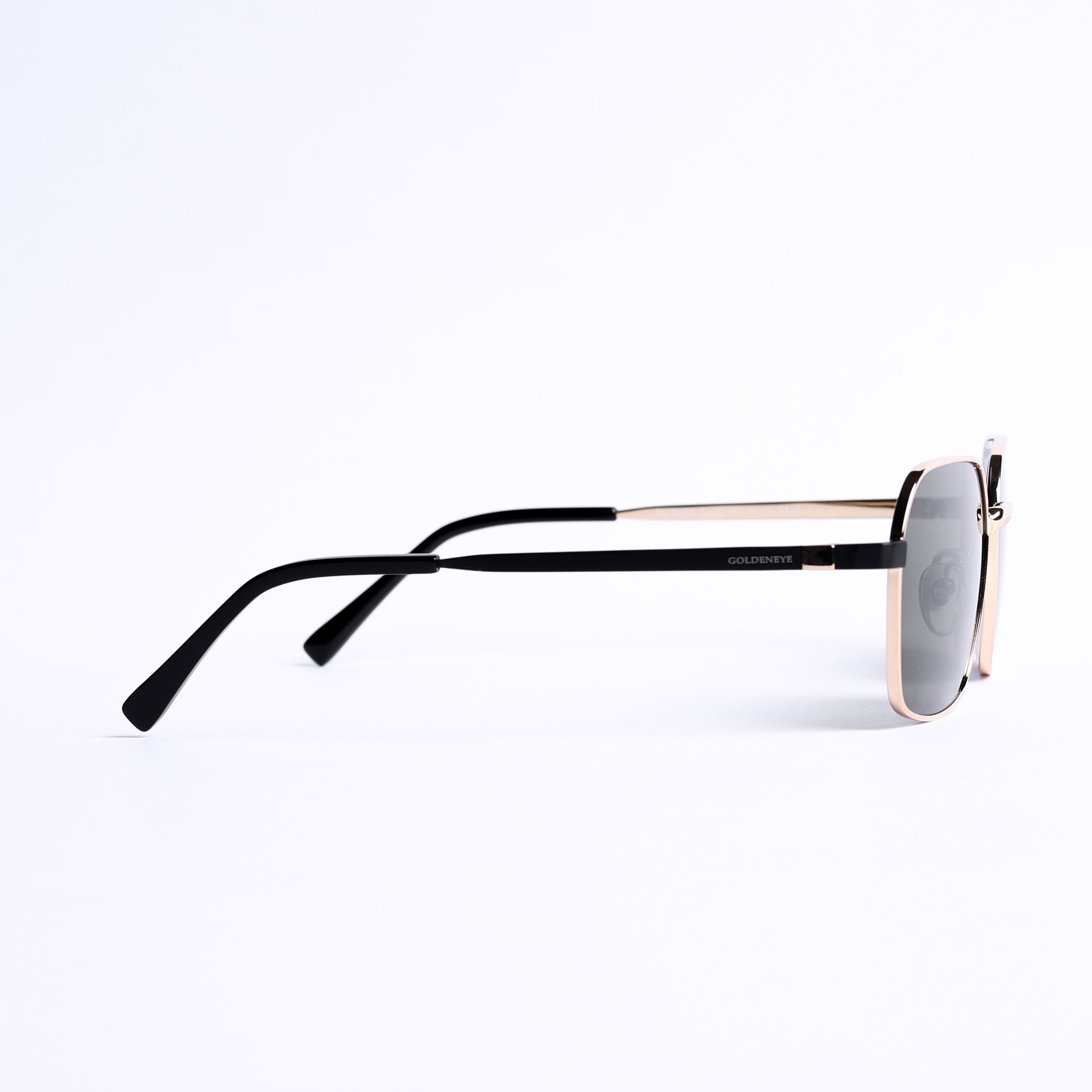 نظارات شمسية مربع ذهبي