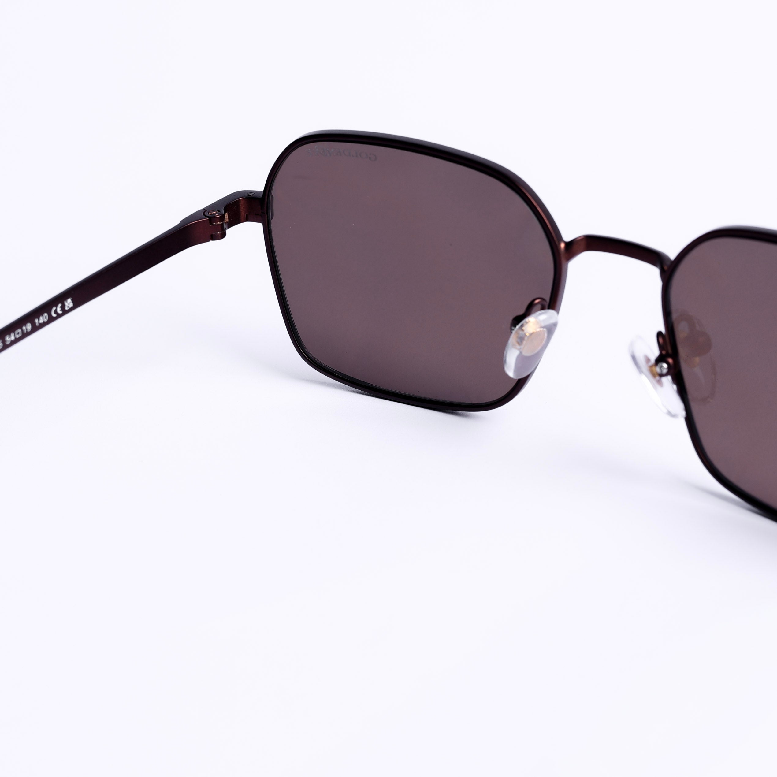 نظارات شمسية مربع بني