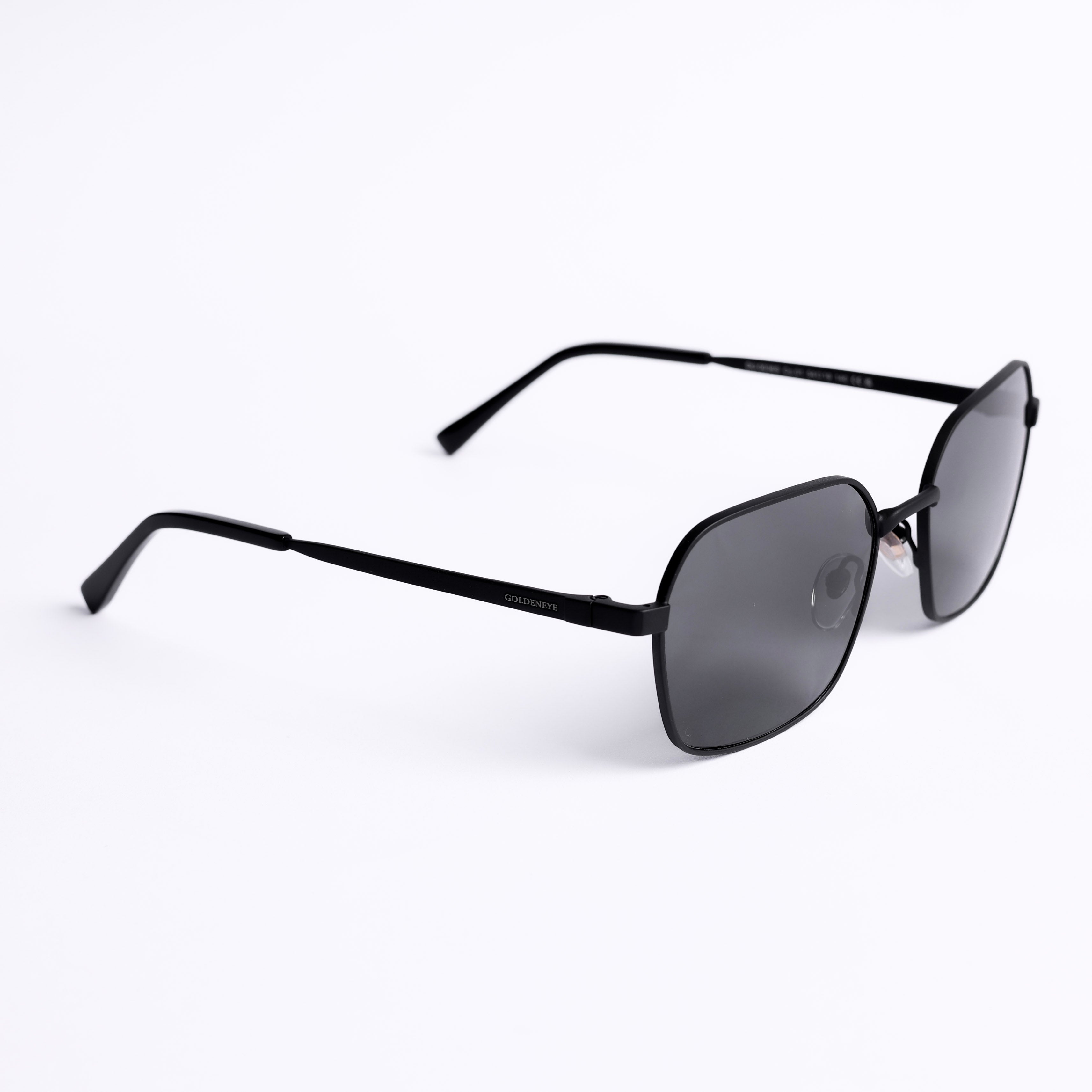 نظارات شمسية مربع أسود