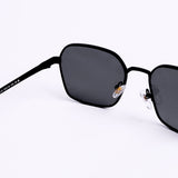 نظارات شمسية مربع أسود
